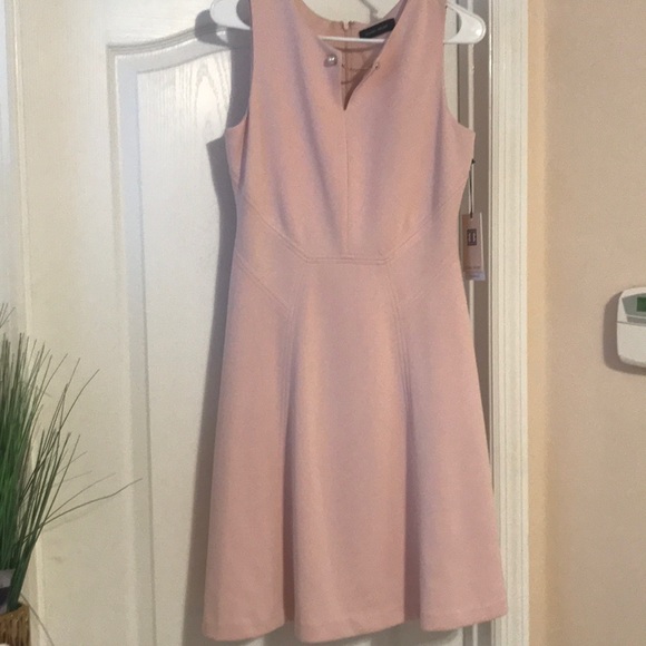 Dress - Picture 4 of 7